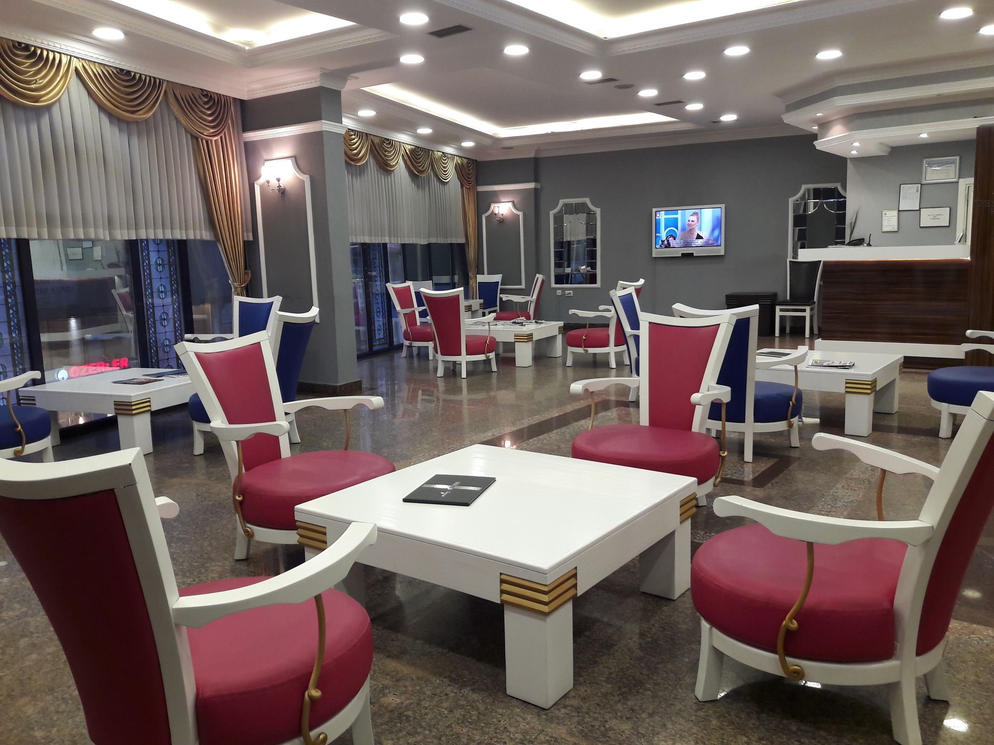 Demirgrand Hotel Trabzon Exterior foto